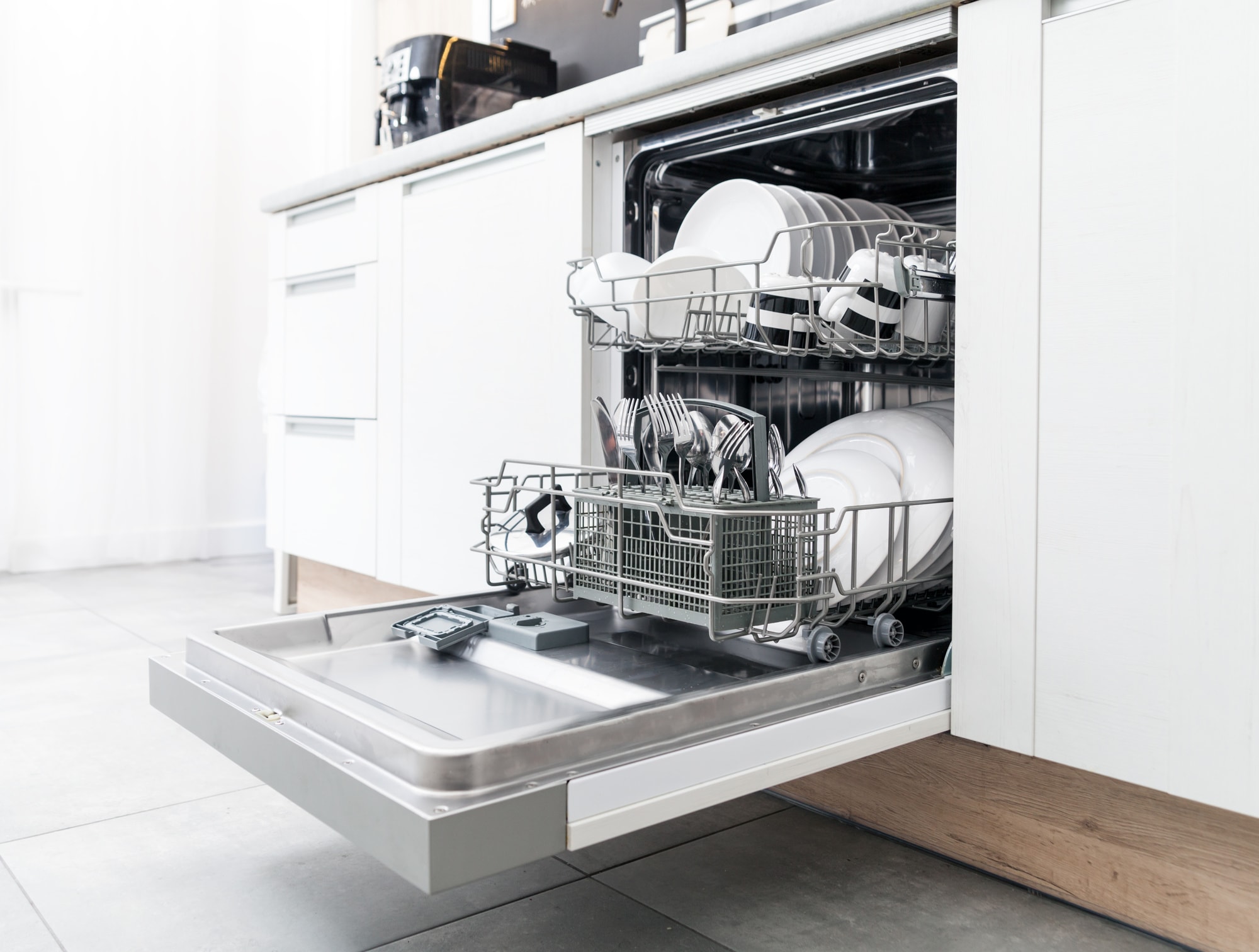 Zinmac Refrigeration expert repair technicians